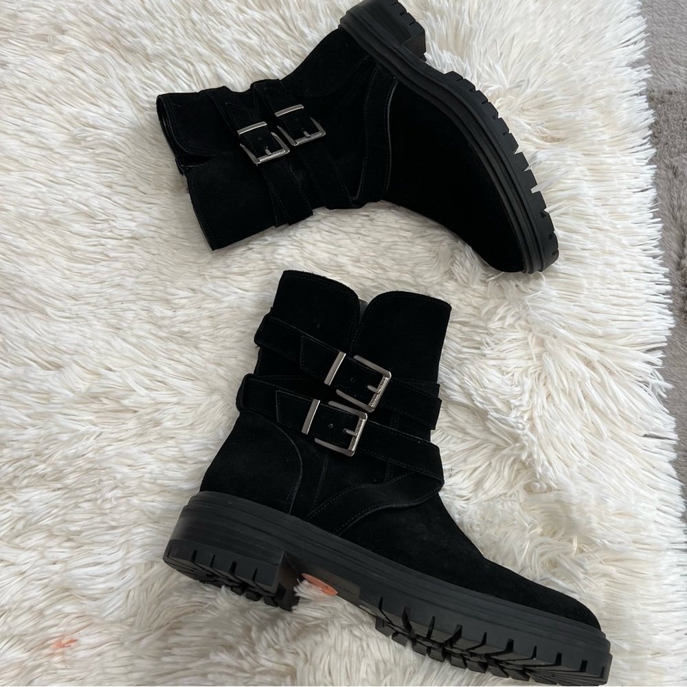 Vince Camuto Belisha combat boots 7 suede‎ biker grunge festiva dark academia